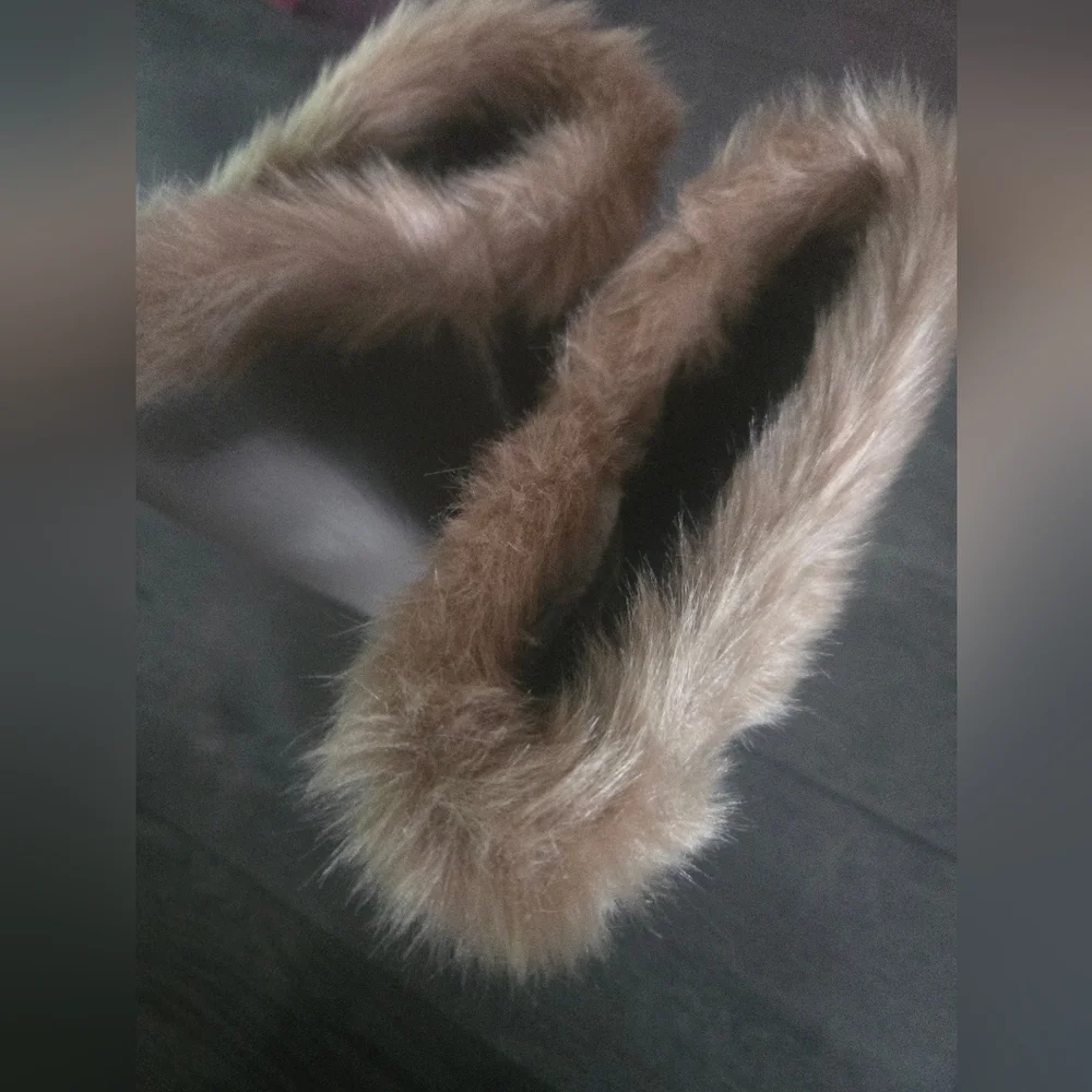 SilverDew Gray Faux Fur Lined Winter Boots Triple Button Cozy Women's Size 6